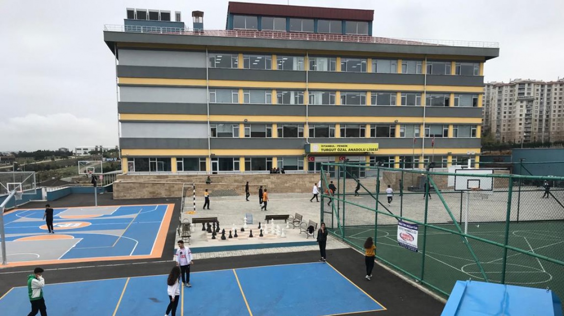 Turgut Özal Anadolu Lisesi Fotoğrafı